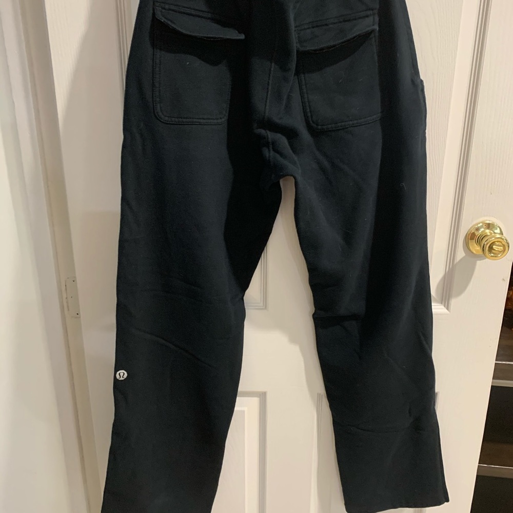 Black lululemon sweatpants